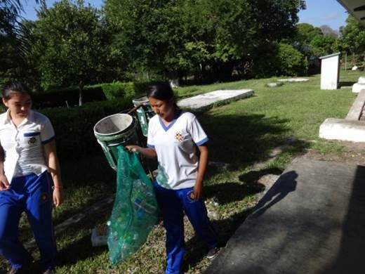 Campaña permanente de reciclaje. TRASLADANDO. Asesora: Mtra. Alma Lorena Ramírez Haas.