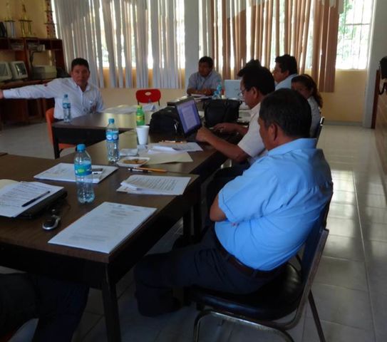 Reunión de directores con el supervisor.